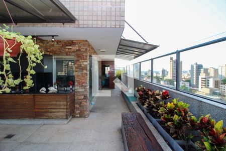 Apartamento para alugar com 194m², 3 quartos e 2 vagas Apartamento para alugar com 194m², 3 quartos e 2 vagasCobertura