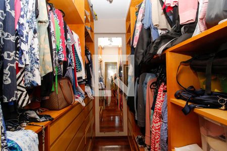 Apartamento para alugar com 194m², 3 quartos e 2 vagas Apartamento para alugar com 194m², 3 quartos e 2 vagasQuarto 3