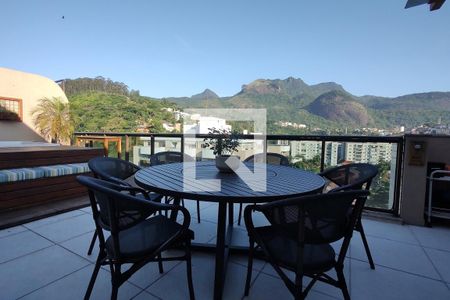 Apartamento à venda com 168m², 3 quartos e 2 vagasCobertura