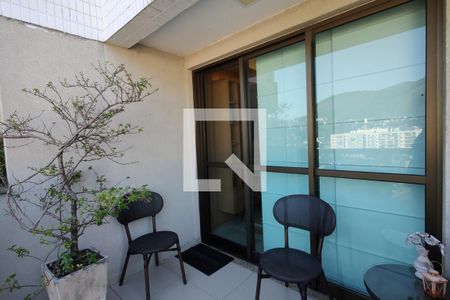 Apartamento à venda com 168m², 3 quartos e 2 vagasVaranda