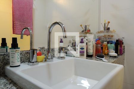 Apartamento à venda com 168m², 3 quartos e 2 vagasBanheiro Social