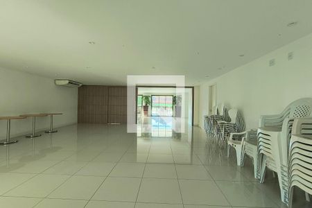 Apartamento à venda com 168m², 3 quartos e 2 vagasÁrea comum - Salão de festas