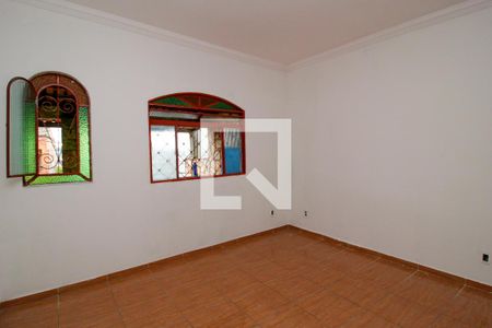 Casa à venda com 300m², 3 quartos e 2 vagasQuarto