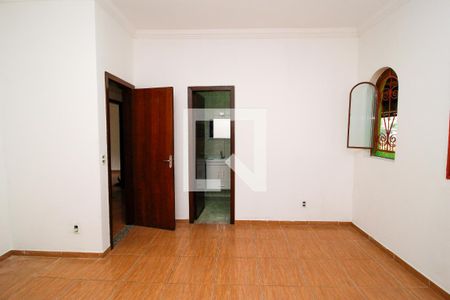 Casa à venda com 300m², 3 quartos e 2 vagasQuarto