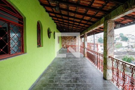 Casa à venda com 300m², 3 quartos e 2 vagasSacada