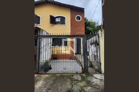 Casa à venda com 60m², 1 quarto e sem vaga Casa à venda com 60m², 1 quarto e sem vagaFachada