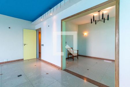 Apartamento à venda com 425m², 4 quartos e 1 vaga