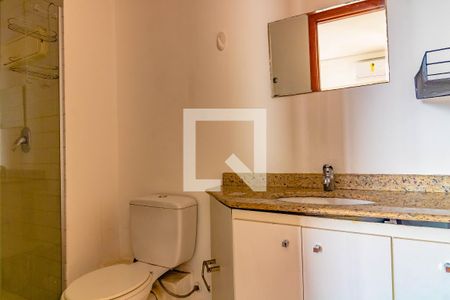 Studio para alugar com 42m², 1 quarto e 1 vaga Studio para alugar com 42m², 1 quarto e 1 vagaBanheiro