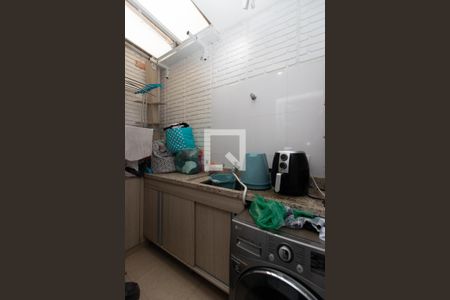 Casa à venda com 87m², 2 quartos e 1 vagaÁrea de Serviço