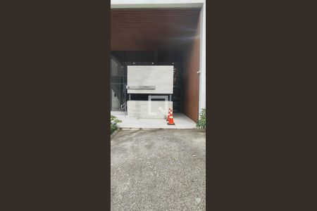 Apartamento à venda com 64m², 2 quartos e 1 vaga Apartamento à venda com 64m², 2 quartos e 1 vagaFachada