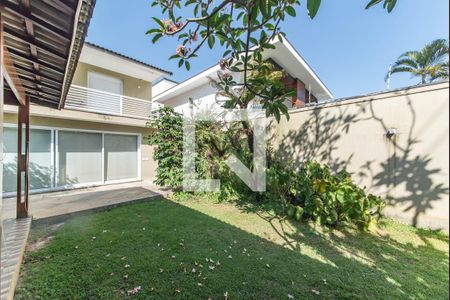 Casa à venda com 300m², 5 quartos e 4 vagasQuintal