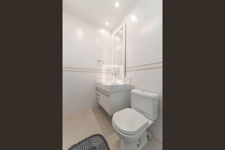 Casa à venda com 300m², 5 quartos e 4 vagasBanheiro da Suíte 2