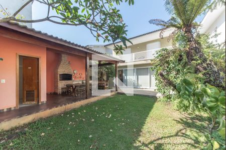 Casa à venda com 300m², 5 quartos e 4 vagasQuintal