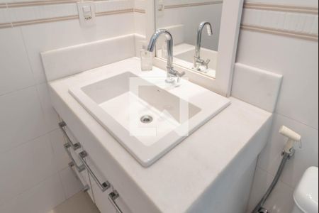 Casa à venda com 300m², 5 quartos e 4 vagasBanheiro da Suíte 2