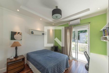 Casa à venda com 300m², 5 quartos e 4 vagasQuarto 1