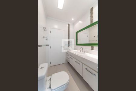 Casa à venda com 300m², 5 quartos e 4 vagasBanheiro Social