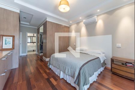 Casa à venda com 300m², 5 quartos e 4 vagasSuíte 1