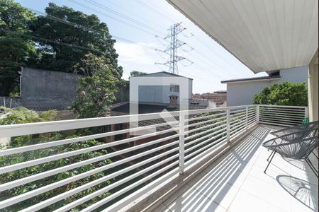 Casa à venda com 300m², 5 quartos e 4 vagasVaranda do Quarto 1 e Quarto 2