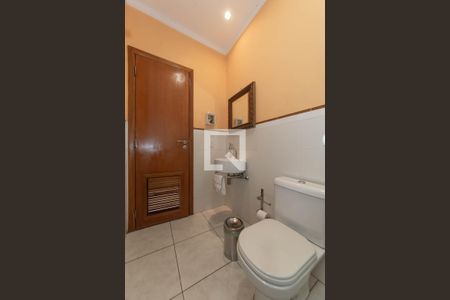 Casa à venda com 300m², 5 quartos e 4 vagasBanheiro da Área Gourmet