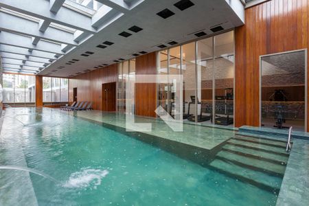 Apartamento à venda com 359m², 4 quartos e 4 vagasÁrea comum - Piscina