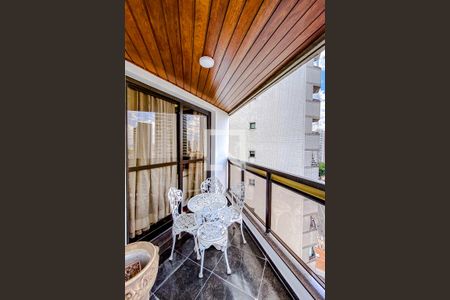 Apartamento à venda com 227m², 3 quartos e 3 vagasVaranda da Sala