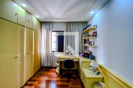 Apartamento à venda com 227m², 3 quartos e 3 vagasQuarto 3 - Suíte