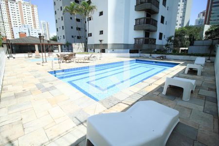 Apartamento à venda com 226m², 4 quartos e 3 vagas Apartamento à venda com 226m², 4 quartos e 3 vagasÁrea comum