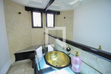 Apartamento à venda com 226m², 4 quartos e 3 vagas Apartamento à venda com 226m², 4 quartos e 3 vagasLavabo