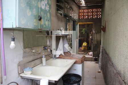 Casa à venda com 386m², 6 quartos e 4 vagasCasa 2 Area de Serviço