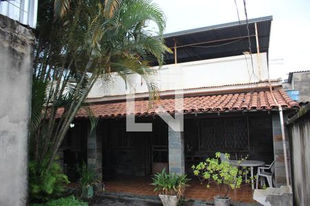 Casa à venda com 386m², 6 quartos e 4 vagasCasa 1 Quintal 