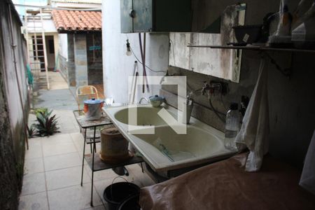 Casa à venda com 386m², 6 quartos e 4 vagasCasa 2 Area de Serviço