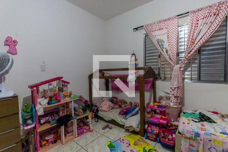 Casa à venda com 317m², 5 quartos e 4 vagasQuarto 2