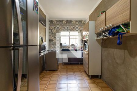 Casa à venda com 317m², 5 quartos e 4 vagasCozinha 2