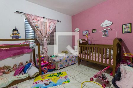 Casa à venda com 317m², 5 quartos e 4 vagasQuarto 2