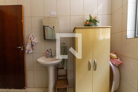 Casa à venda com 317m², 5 quartos e 4 vagasBanheiro 1