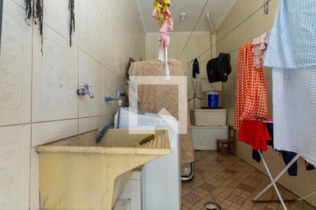 Casa à venda com 317m², 5 quartos e 4 vagasÁrea de Serviço