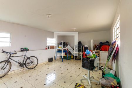 Casa à venda com 317m², 5 quartos e 4 vagasSalão de Festas