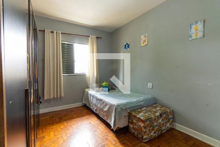 Casa à venda com 317m², 5 quartos e 4 vagasQuarto 4