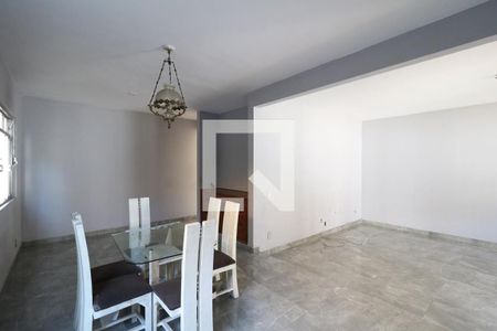 Sala de casa para alugar com 4 quartos, 361m² em Piedade, Rio de Janeiro