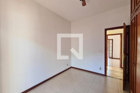 Casa para alugar com 361m², 4 quartos e 7 vagas Casa para alugar com 361m², 4 quartos e 7 vagasQuarto 3