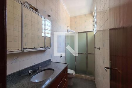 Casa para alugar com 361m², 4 quartos e 7 vagas Casa para alugar com 361m², 4 quartos e 7 vagasBanheiro Social