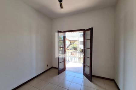 Casa para alugar com 361m², 4 quartos e 7 vagas Casa para alugar com 361m², 4 quartos e 7 vagasQuarto 2