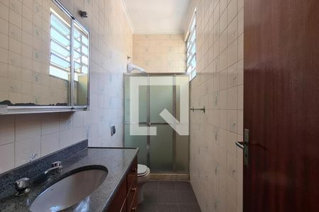 Casa para alugar com 361m², 4 quartos e 7 vagas Casa para alugar com 361m², 4 quartos e 7 vagasBanheiro Social