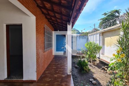 Casa para alugar com 361m², 4 quartos e 7 vagas Casa para alugar com 361m², 4 quartos e 7 vagasEntrada