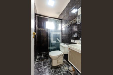 Banheiro de apartamento para alugar com 2 quartos, 46m² em Anhanguera, São Paulo