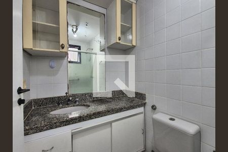 Apartamento para alugar com 65m², 2 quartos e 1 vagaBanheiro da Suíte