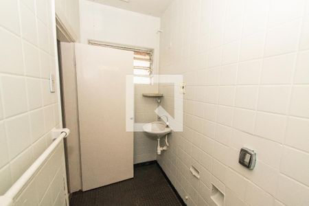 Casa para alugar com 300m², 5 quartos e 3 vagas Casa para alugar com 300m², 5 quartos e 3 vagasBanheiro da suíte