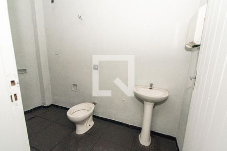 Casa para alugar com 300m², 5 quartos e 3 vagas Casa para alugar com 300m², 5 quartos e 3 vagasBanheiro de serviço