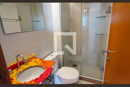 Apartamento à venda com 70m², 2 quartos e 1 vagabanheiro social