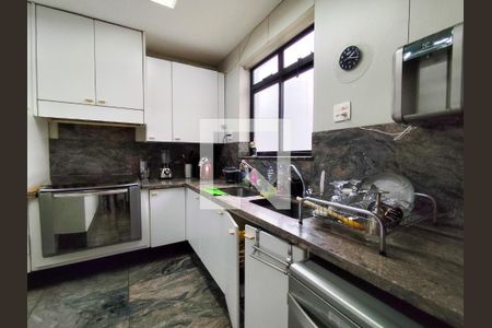 Apartamento à venda com 300m², 4 quartos e 3 vagasCozinha 